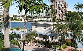 Holiday Isle Yacht Club