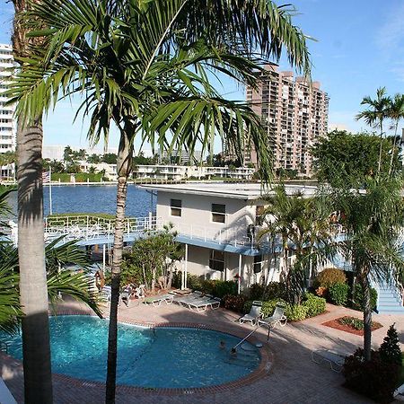 Holiday Isle Yacht Club Fort Lauderdale Exterior photo