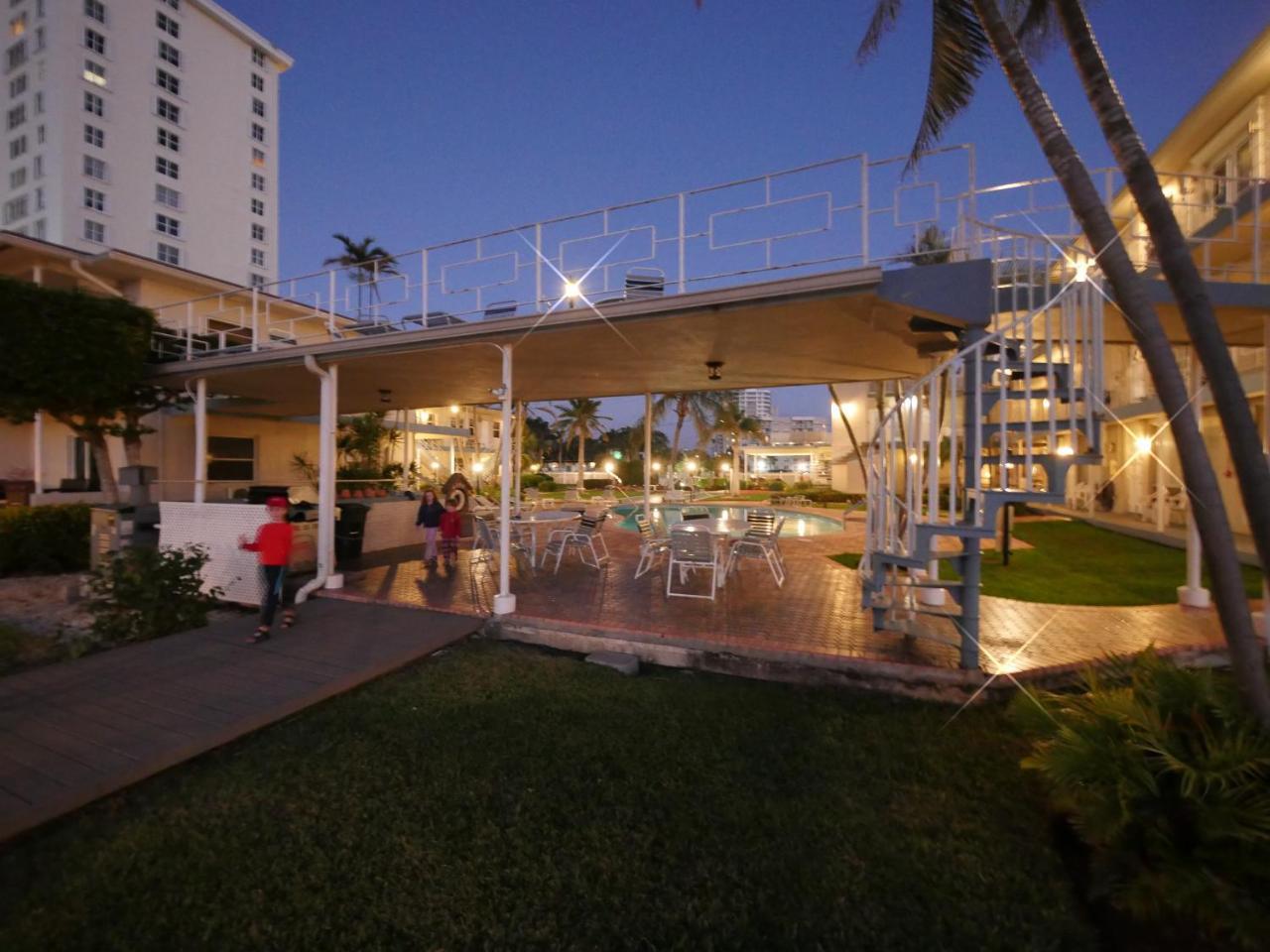 Holiday Isle Yacht Club Fort Lauderdale Exterior photo
