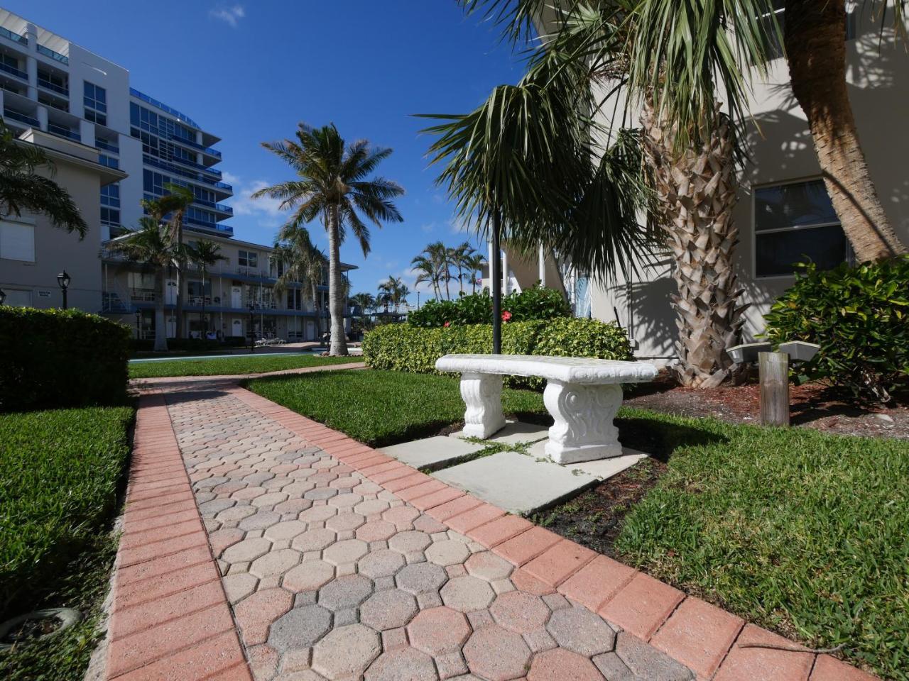 Holiday Isle Yacht Club Fort Lauderdale Exterior photo
