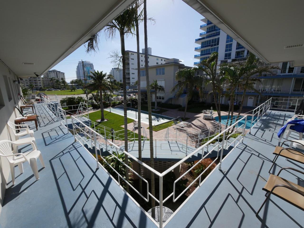Holiday Isle Yacht Club Fort Lauderdale Exterior photo