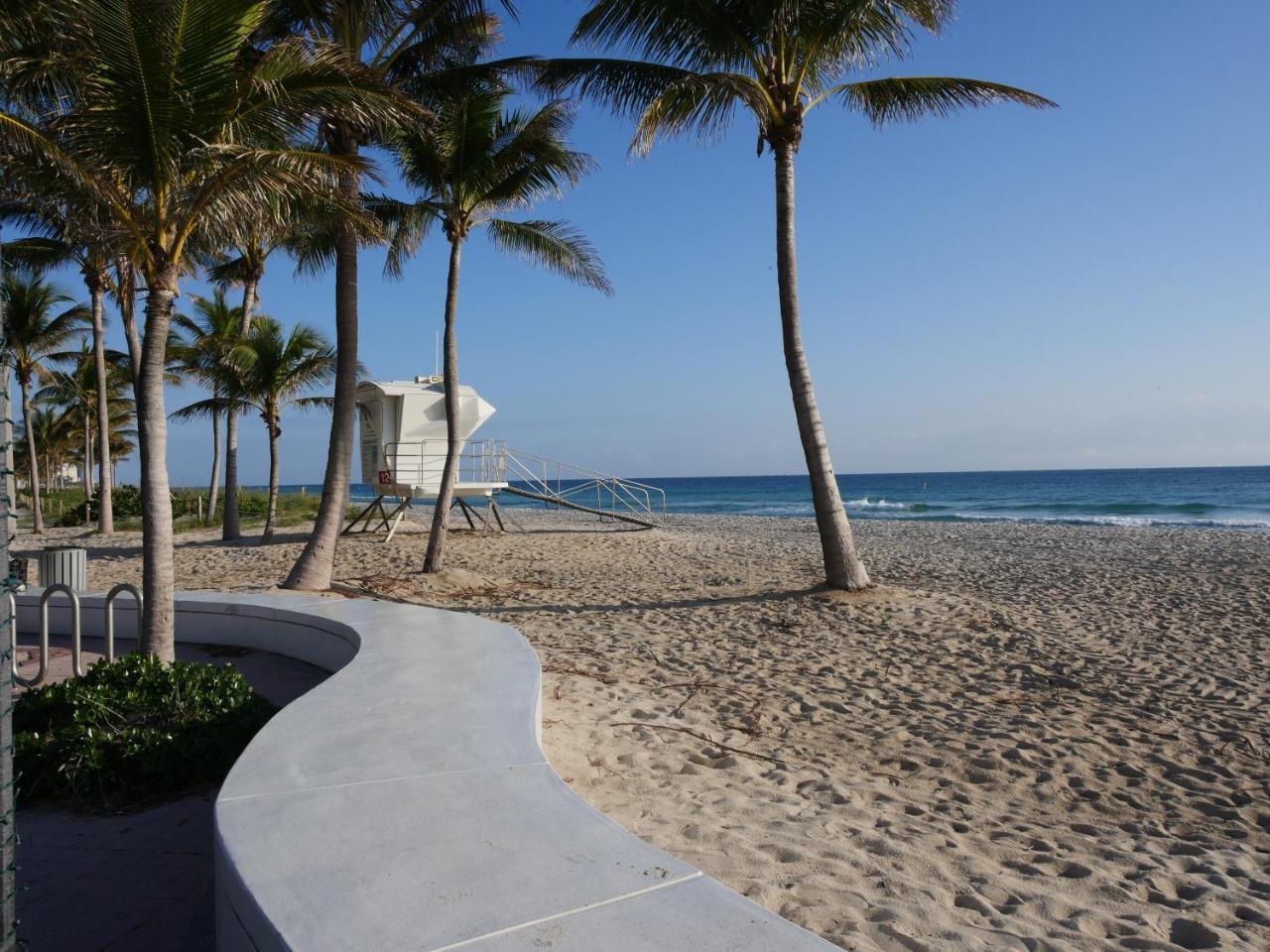 Holiday Isle Yacht Club Fort Lauderdale Exterior photo